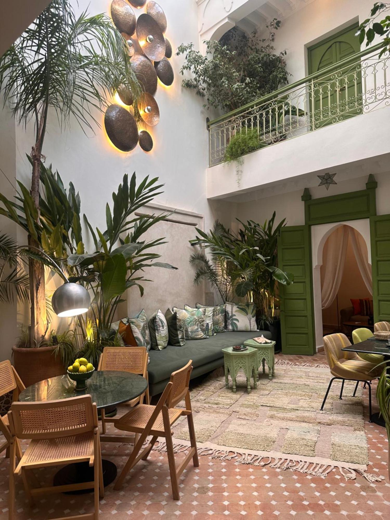 Riad Dar Adal Exclusivite 2 A 6 Personnes Petit Dejeuner Compris Place Jemaa El Fna Marrakesh Exterior photo