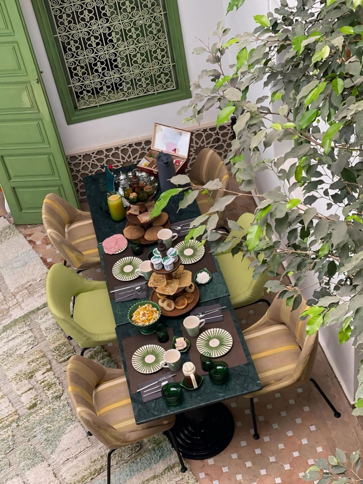 Riad Dar Adal Exclusivite 2 A 6 Personnes Petit Dejeuner Compris Place Jemaa El Fna Marrakesh Exterior photo