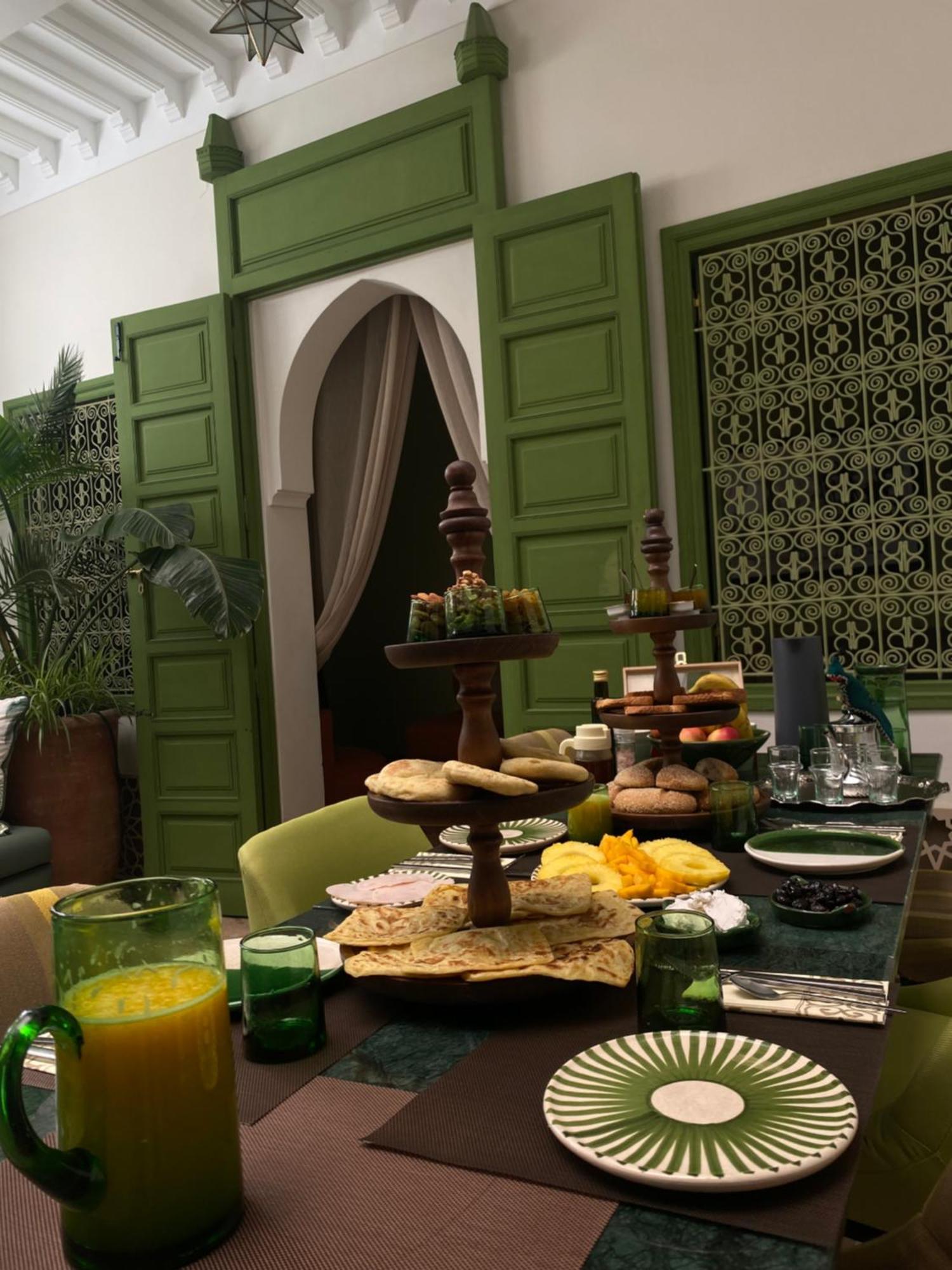 Riad Dar Adal Exclusivite 2 A 6 Personnes Petit Dejeuner Compris Place Jemaa El Fna Marrakesh Exterior photo